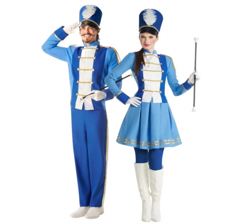 Couple de majorettes en bleu