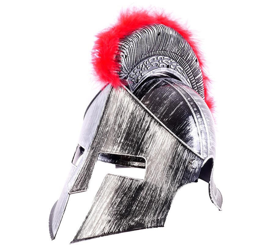 Capacete romano de prata com cabelo vermelho