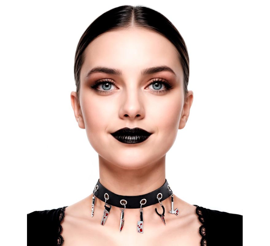 Choker with Weapons