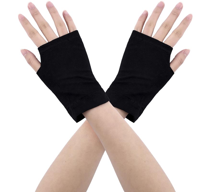 Short black fingerless gloves