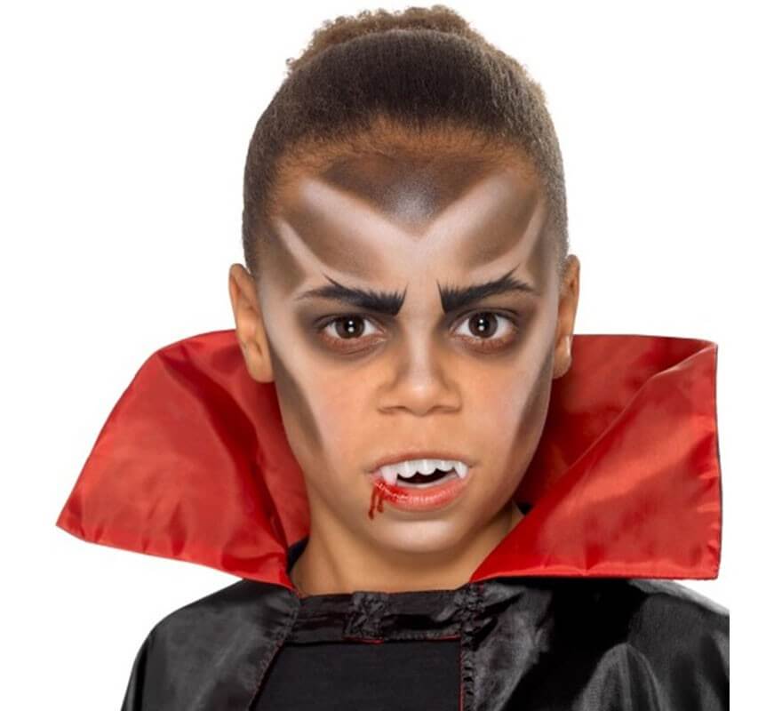 Drácula Mulher e Criança. Maquiagem de vampiro de Halloween