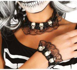 Skull choker and bracelet set