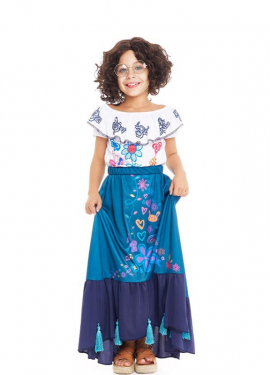 Traditional Colombian costume for girls