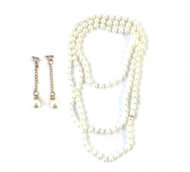 White 1920s Kit: Pearl Necklace and Earrings