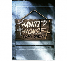 '''Hounted House'' wooden sign 35x20 cm'