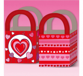 Pack of 6 Hearts gift bags measuring 18x12 cm