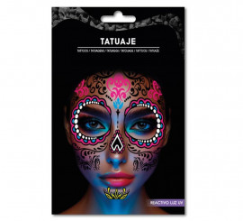 Rosa und fluoreszierend blaues Catrina-Tattoo