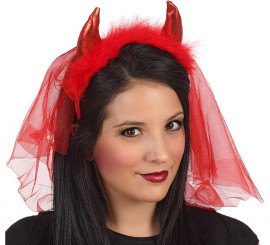 Veil with Horns and Marabou