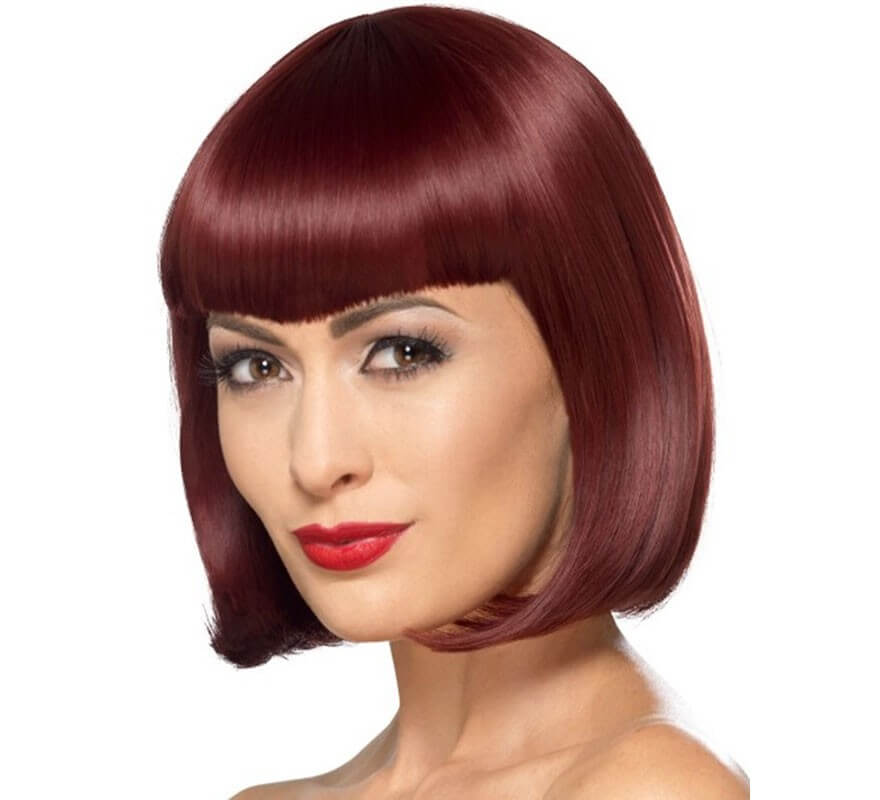 Parrucca color ciliegia a caschetto con frangetta